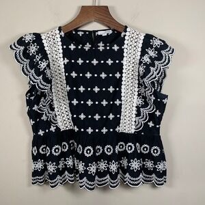 Jennifer & Grace Black/Cream Eyelet Flutter Sleeve Crop Blouse Size Large